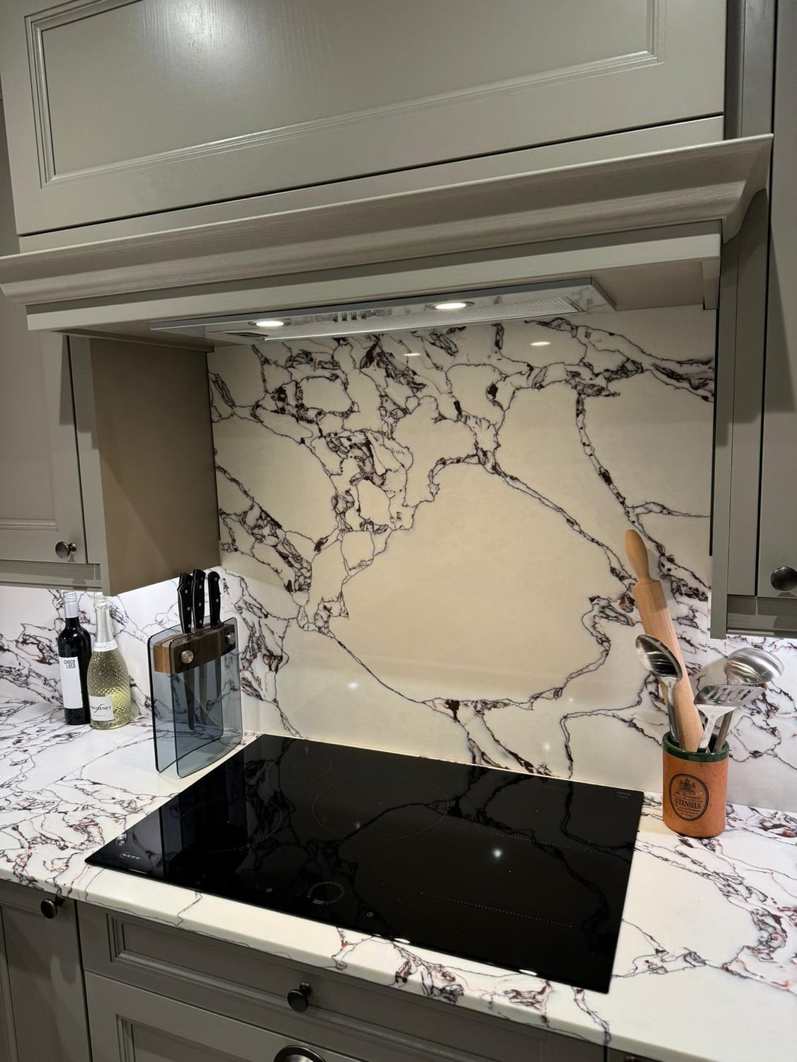 Classic Shaker kitchen, completed work and details, photograph 2