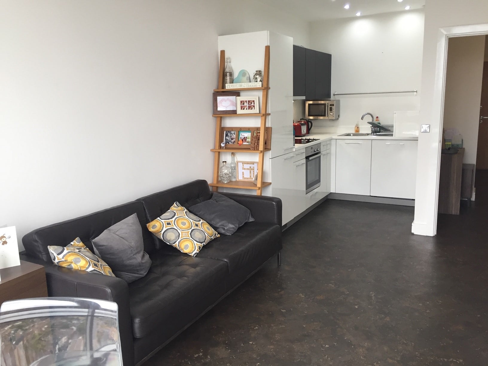 Compact contemporary kitchen, before renovation, photograph 6